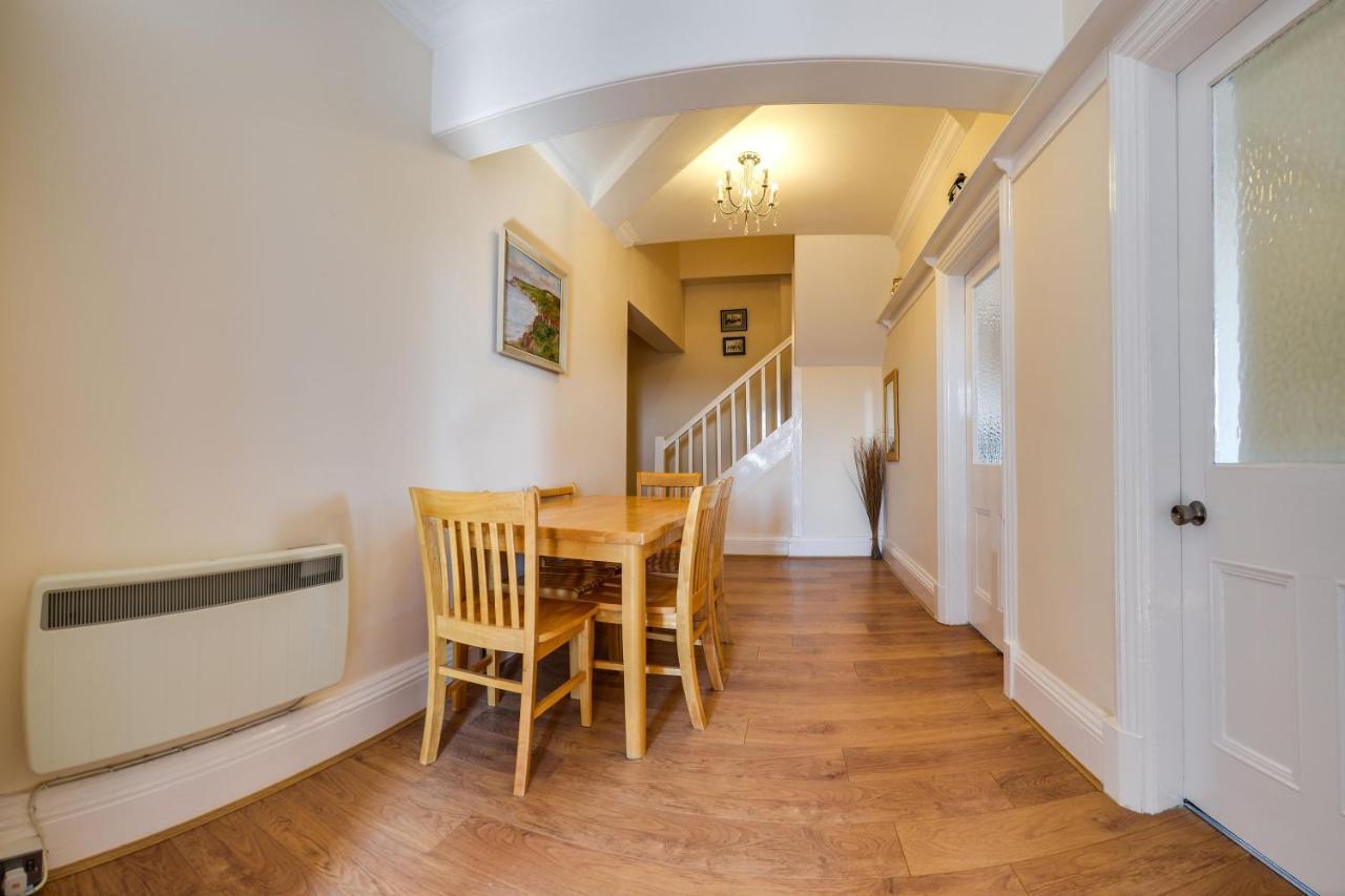 The Whitby Prospect, 2 Bed Apartment With Stunning Views, 2 Mins From Beach 外观 照片