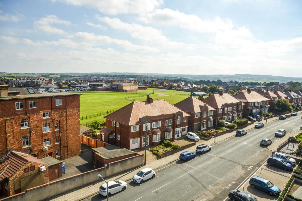 The Whitby Prospect, 2 Bed Apartment With Stunning Views, 2 Mins From Beach 外观 照片