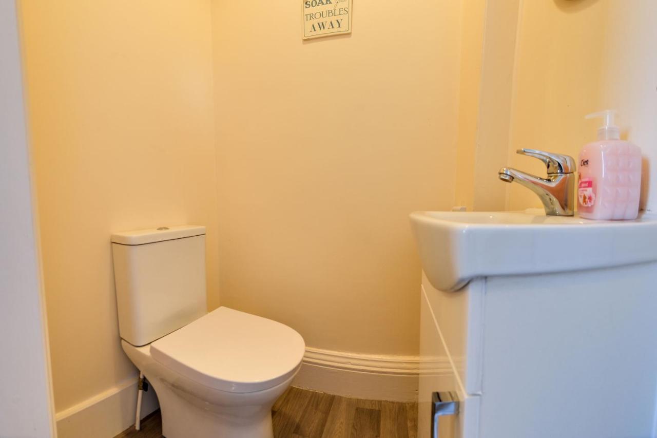 The Whitby Prospect, 2 Bed Apartment With Stunning Views, 2 Mins From Beach 外观 照片